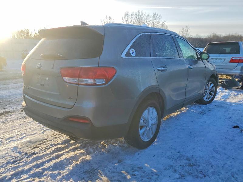 2017 KIA Sorento lx V6