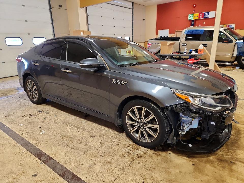 2020 KIA Optima ex