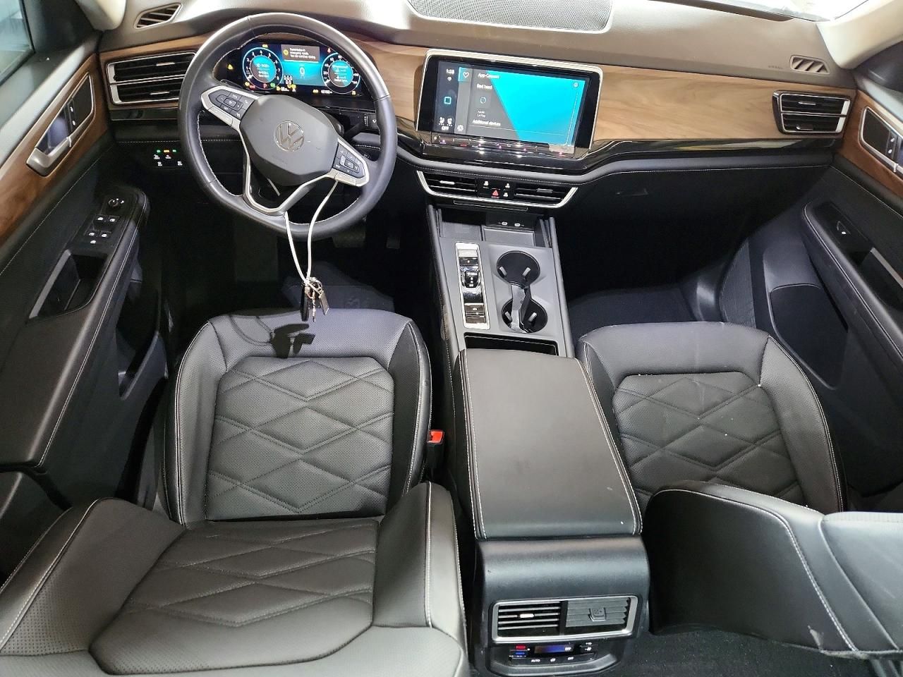 2024 Volkswagen Atlas se