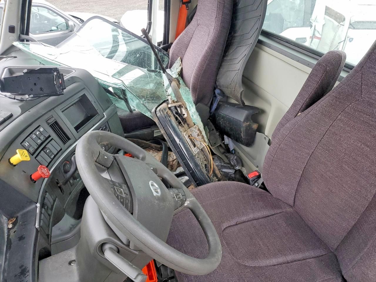 2025 Volvo VNR Semi Truck