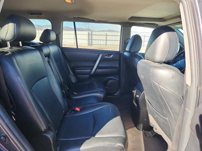2013 Toyota Highlander Base