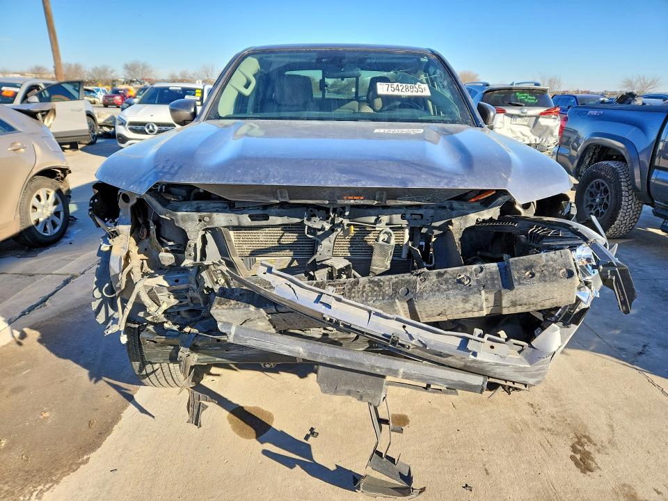 2023 Niss Frontier SV