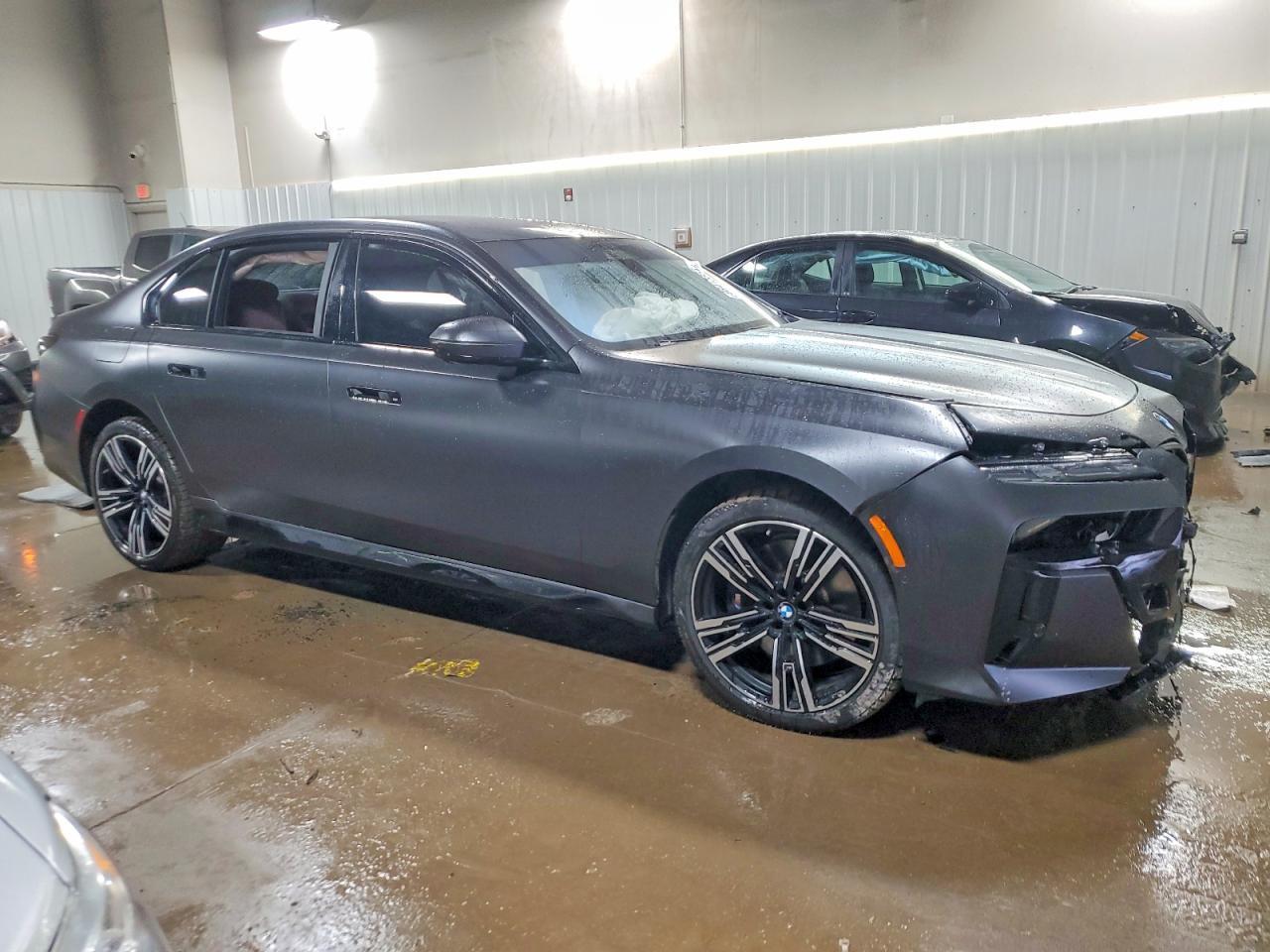 2023 BMW 760 xi