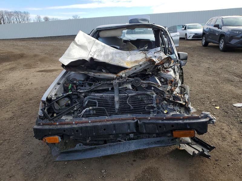 1986 Toyota Corolla le