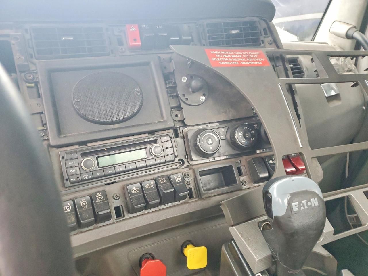 2015 Kenworth T680 Semi Truck