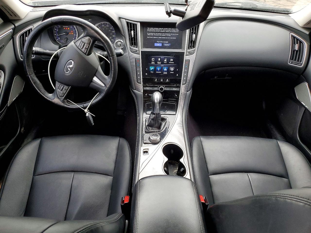 2017 Infiniti Q50 Premium