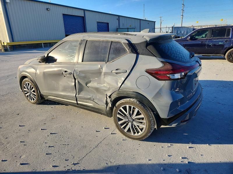 2021 Nissan Kicks sr