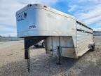 2010 Cm Trailer 2010 CM Horse Trailer