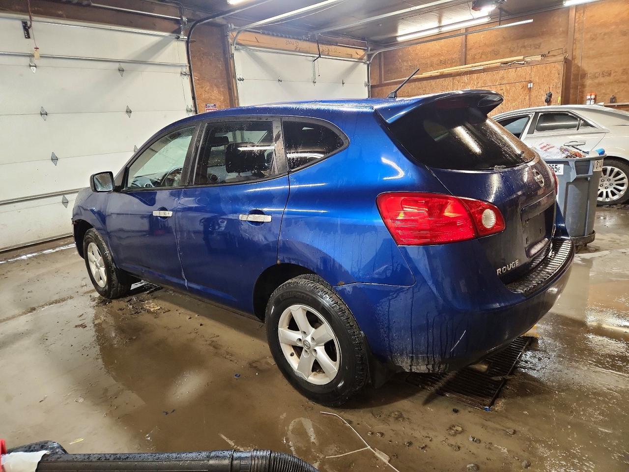2010 Nissan Rogue s