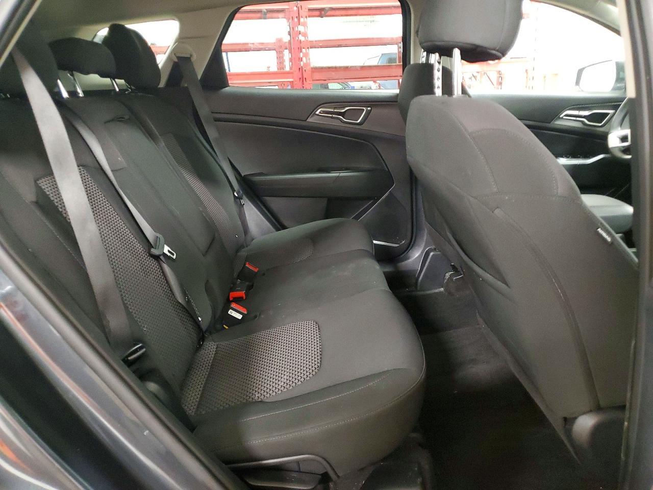 2025 KIA Sportage lx