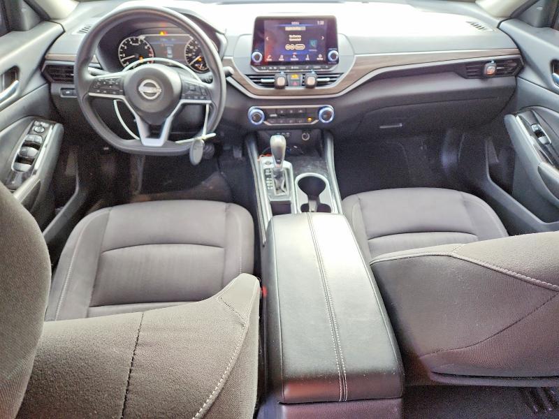 2023 Nissan Altima sv