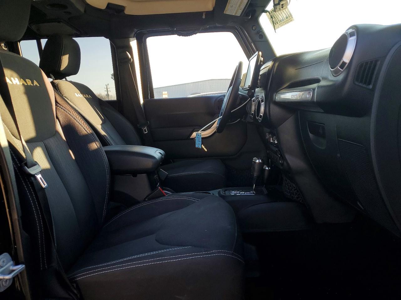 2015 Jeep Wrangler Unlimited Sahara