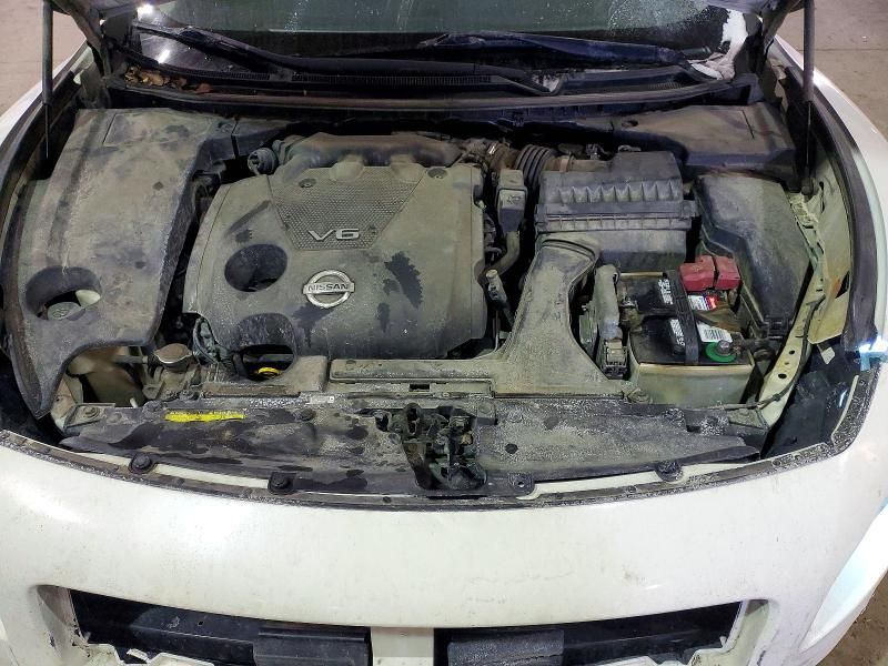 2013 Nissan Maxima s