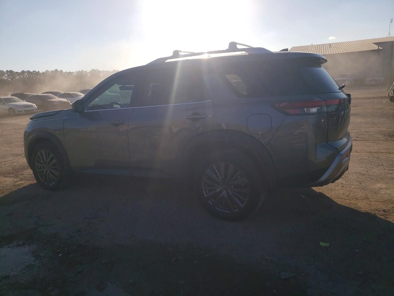 2024 Nissan Pathfinder sl