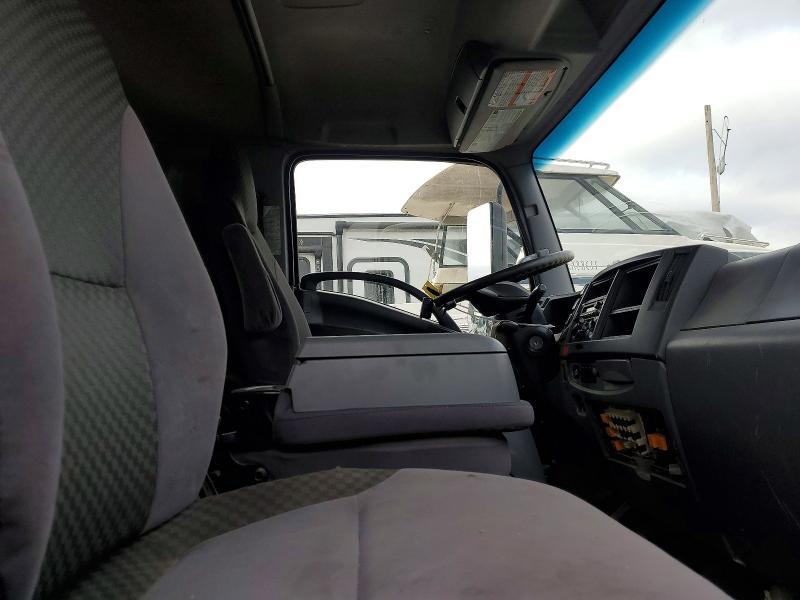2019 Isuzu FTR Flatbed Truck