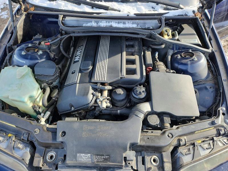 2001 BMW 325 i