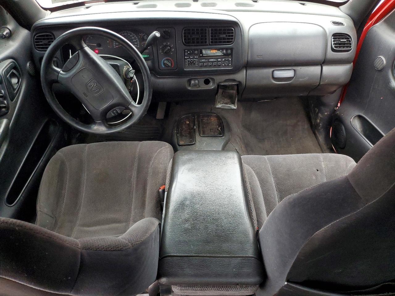 2000 Dodge Dakota Quattro