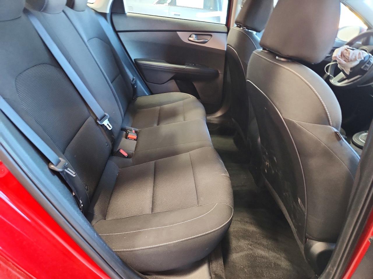 2021 KIA Forte fe