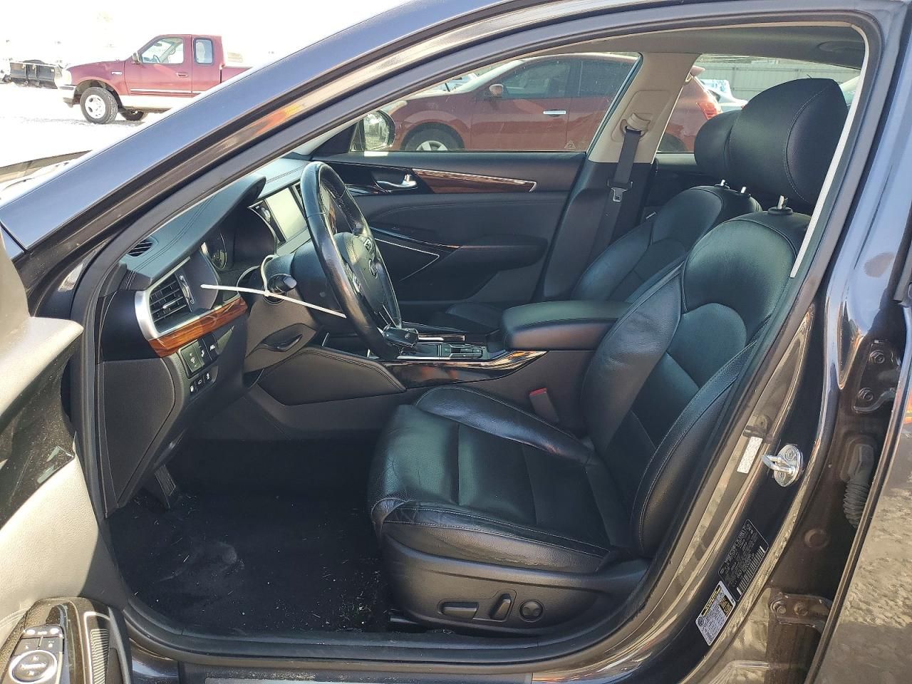 2019 KIA Cadenza Luxury