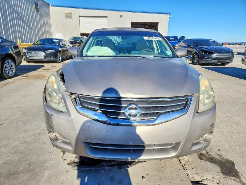 2011 Nissan Altima Base