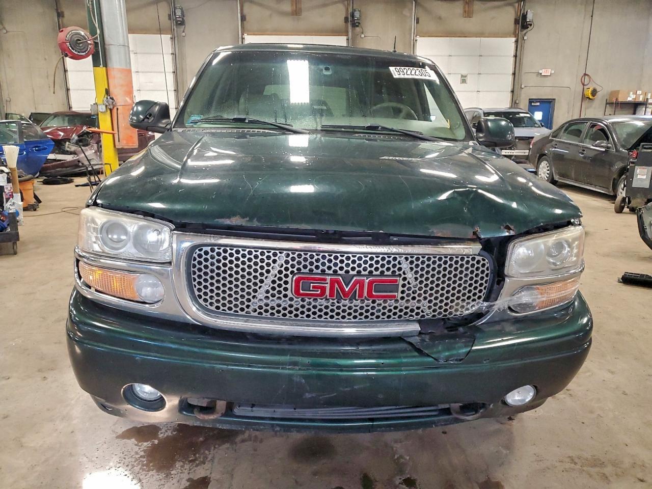 2002 GMC Denali