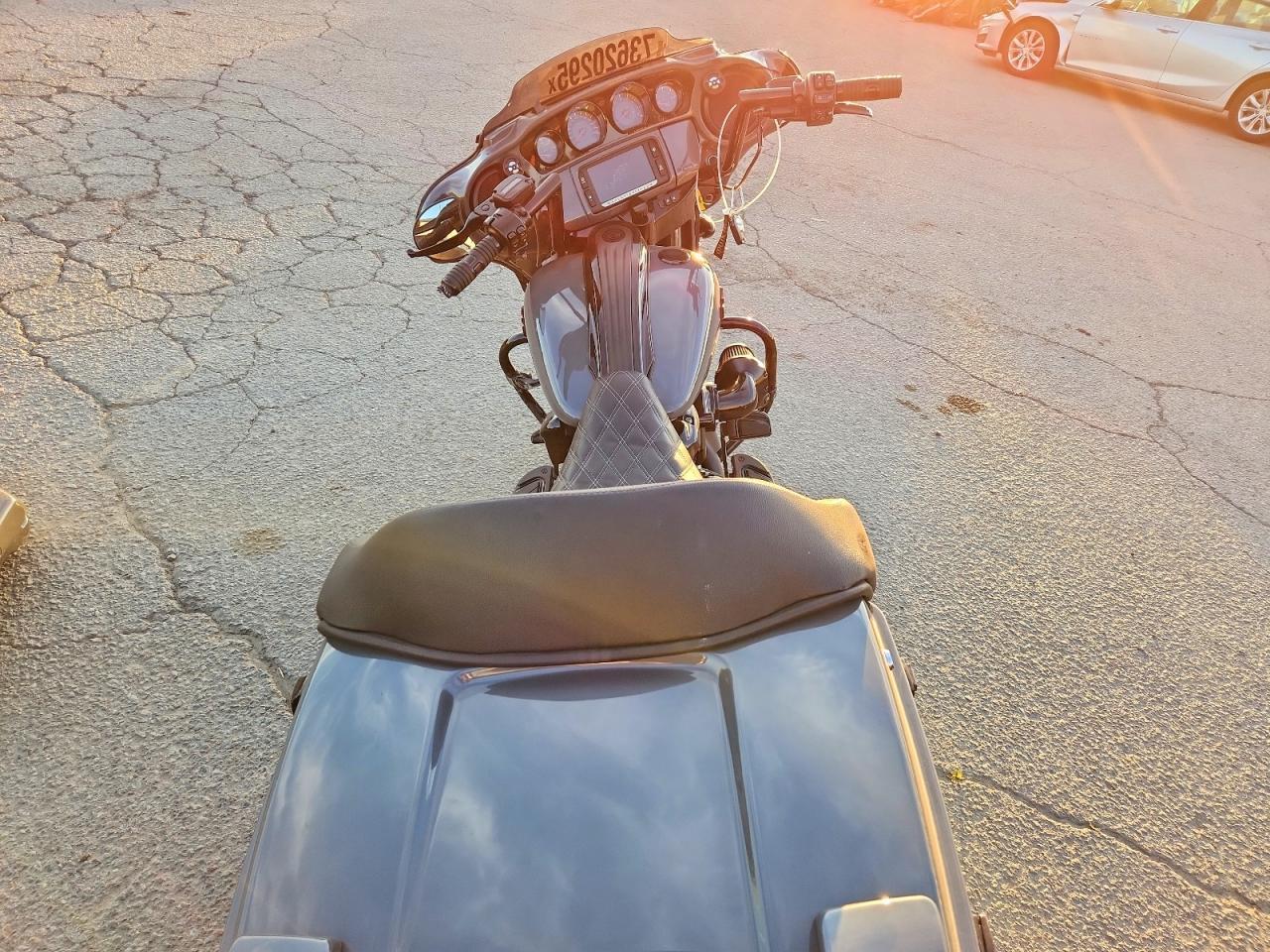 2018 Harley-Davidson Flhxse CVO Street Glide