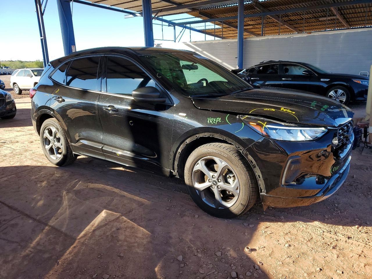 2023 Ford Escape st Line