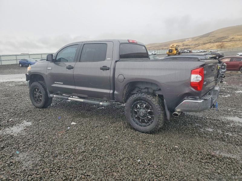 2015 Toyota Tundra Crewmax SR5