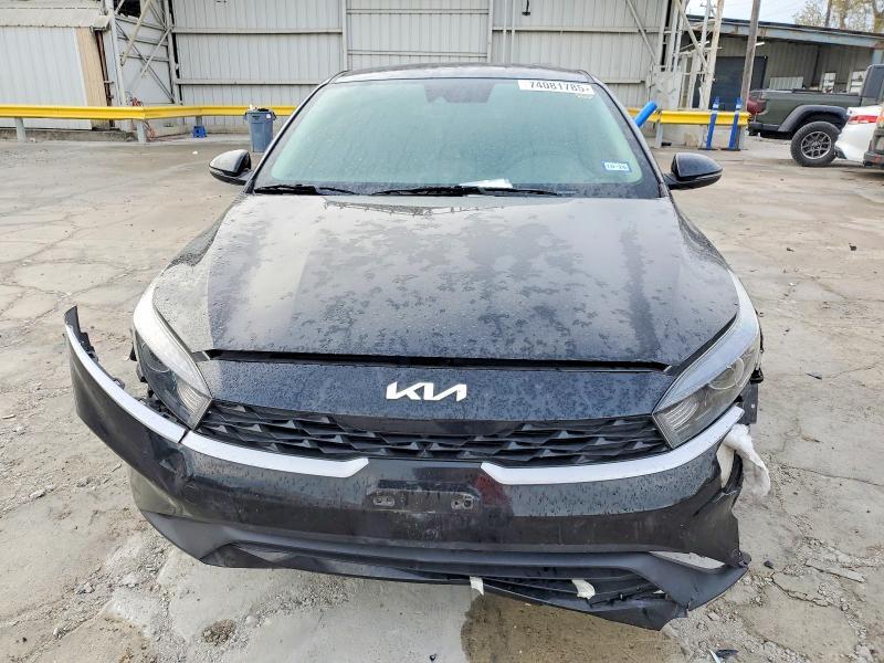2022 KIA Forte fe