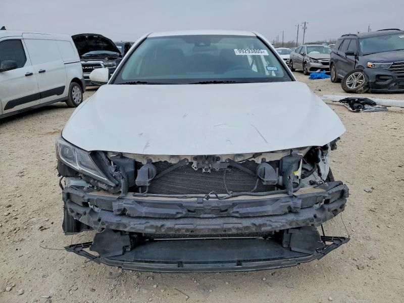 2022 Toyota Camry le