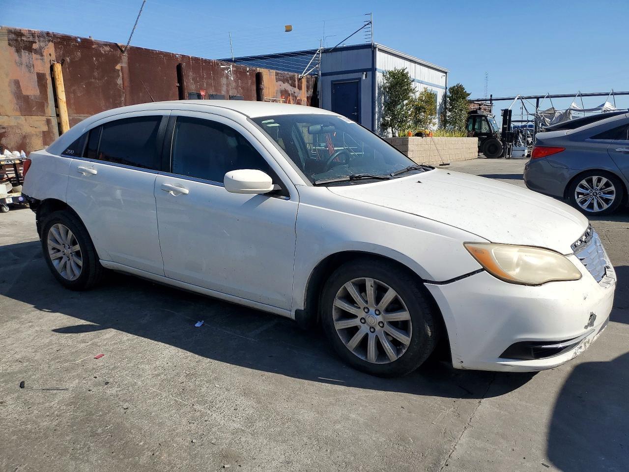 2011 Chrysler 200 Touring