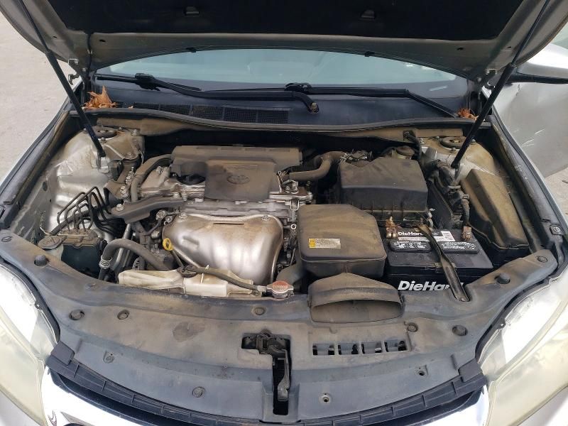 2016 Toyota Camry le