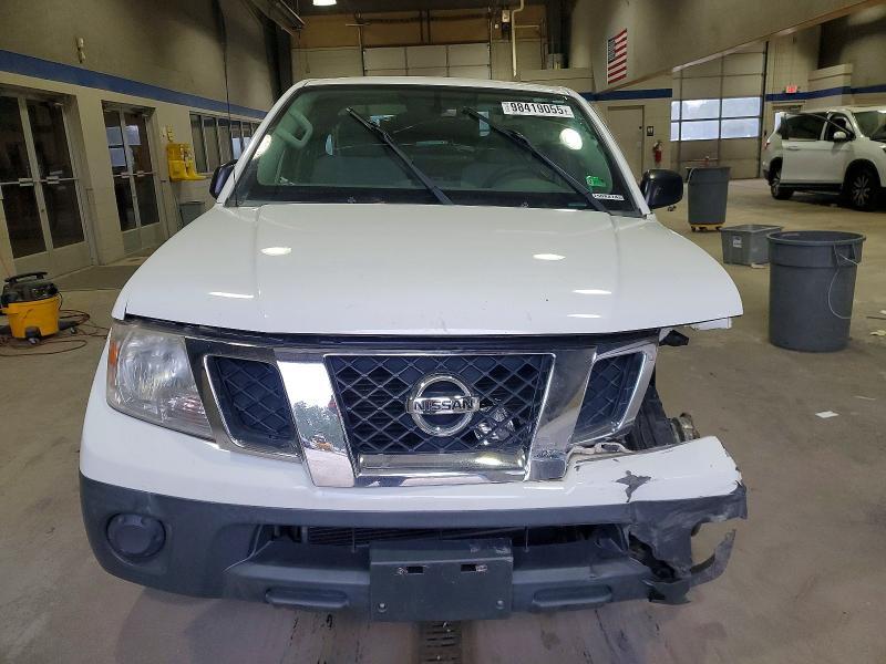2017 Nissan Frontier s