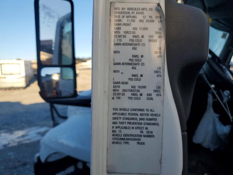 2019 International MV607 BOX Truck