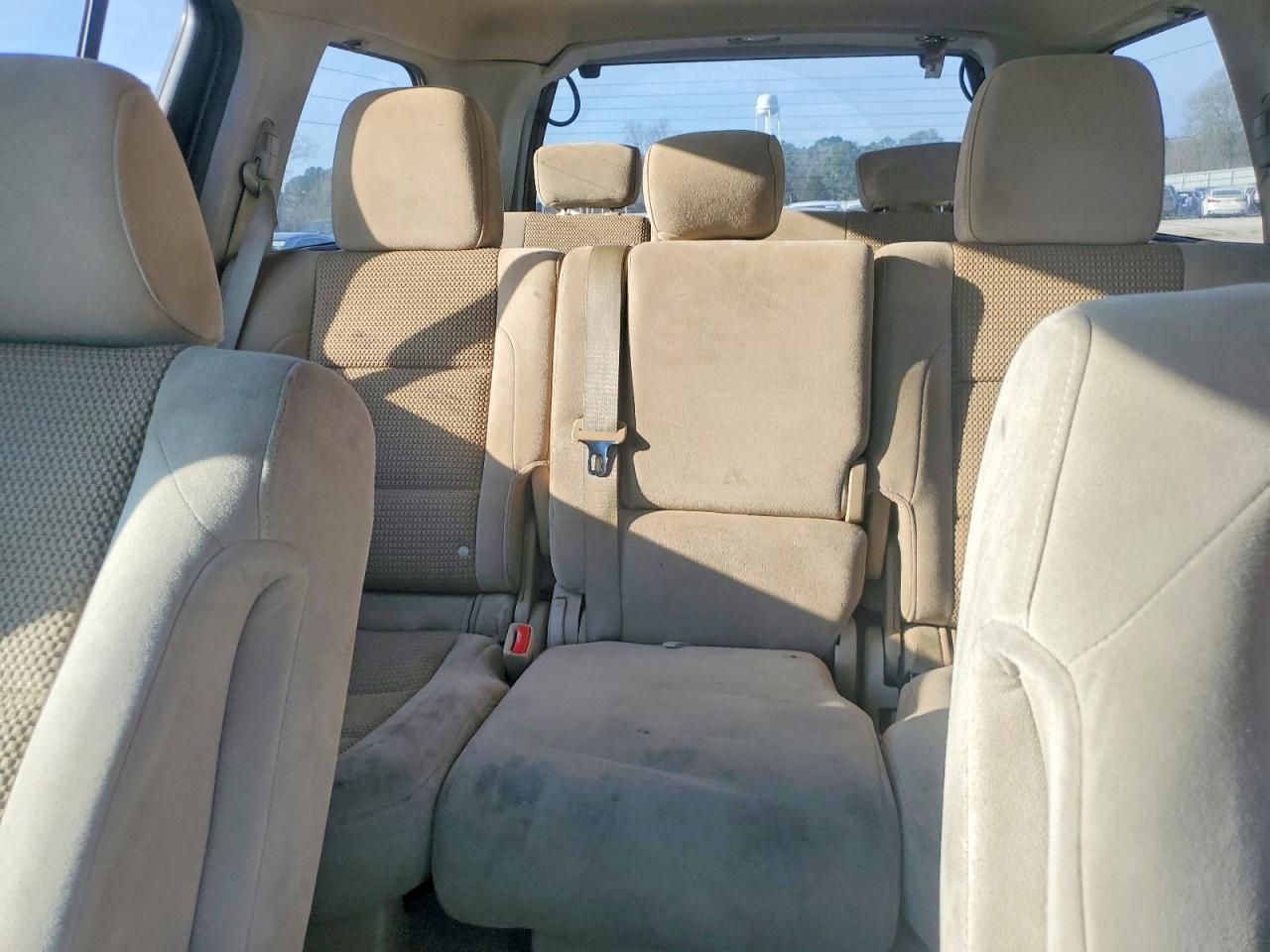 2015 Nissan Armada sv