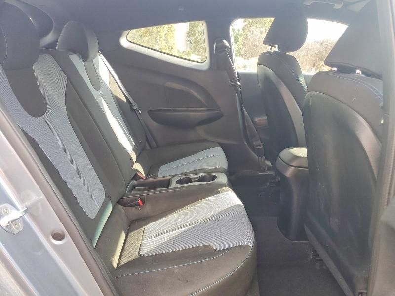 2019 Hyundai Veloster Base