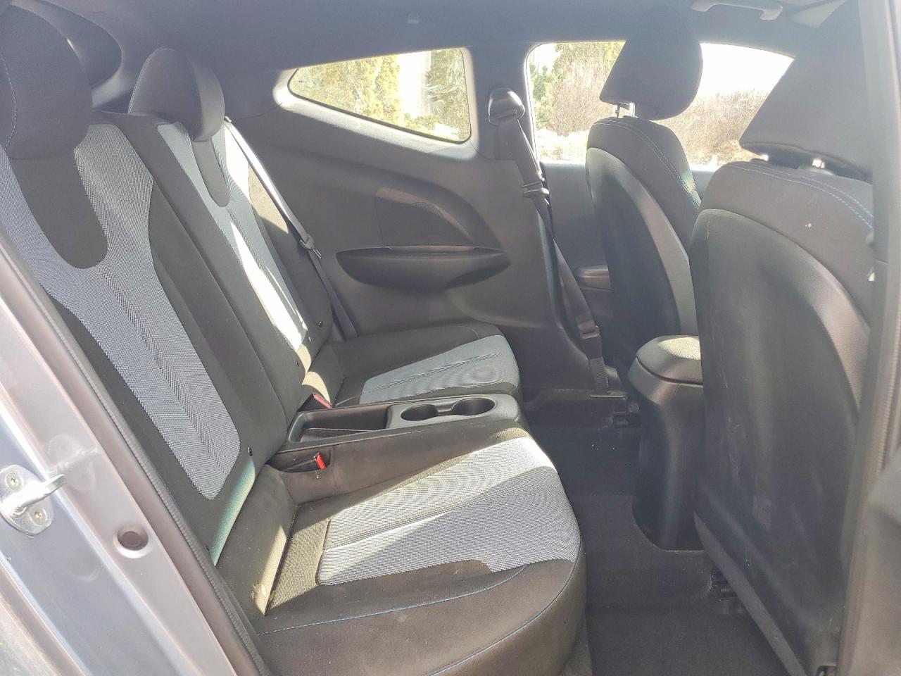 2019 Hyundai Veloster Base