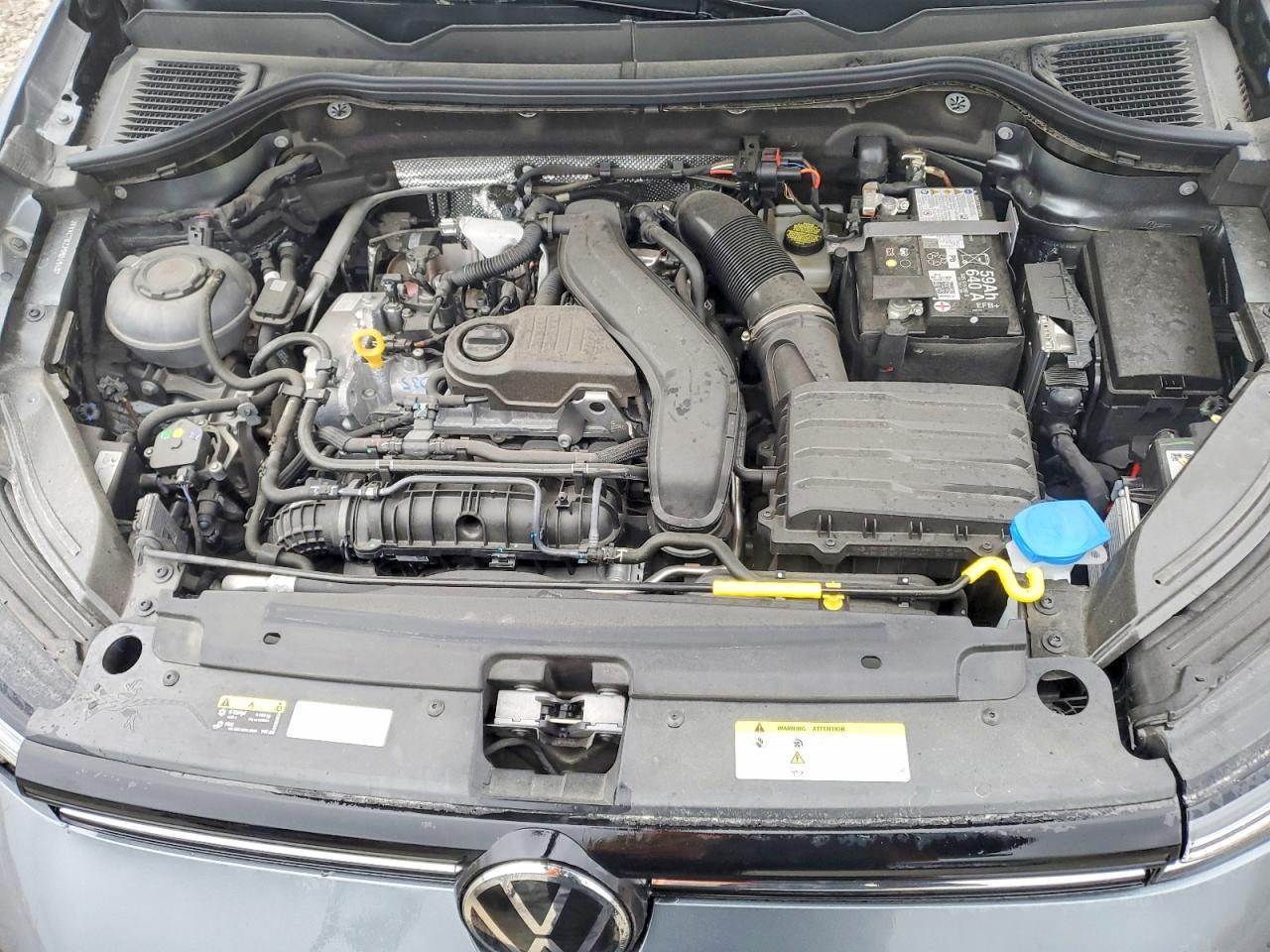 2025 Volkswagen Taos se