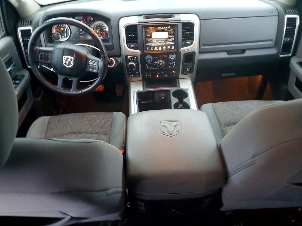 2014 Dodge Ram 1500 slt