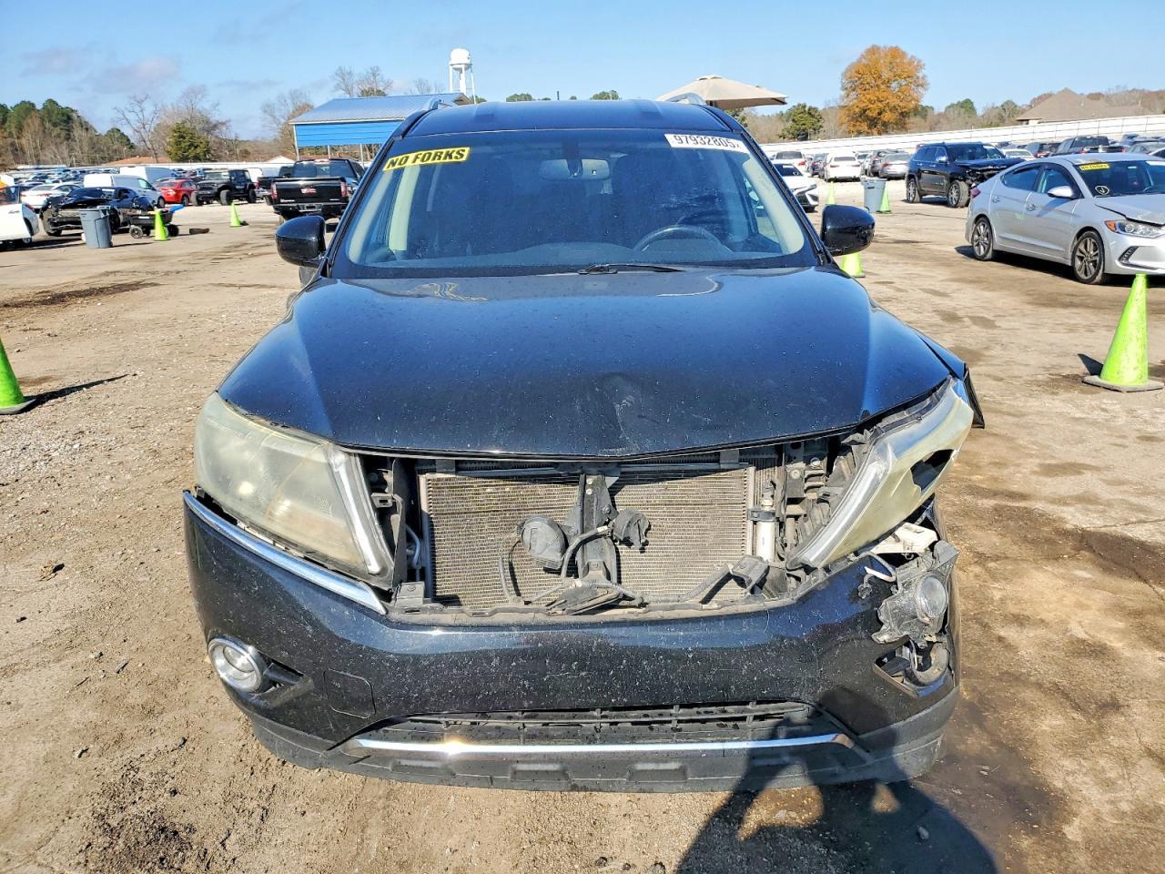 2016 Niss Pathfinder