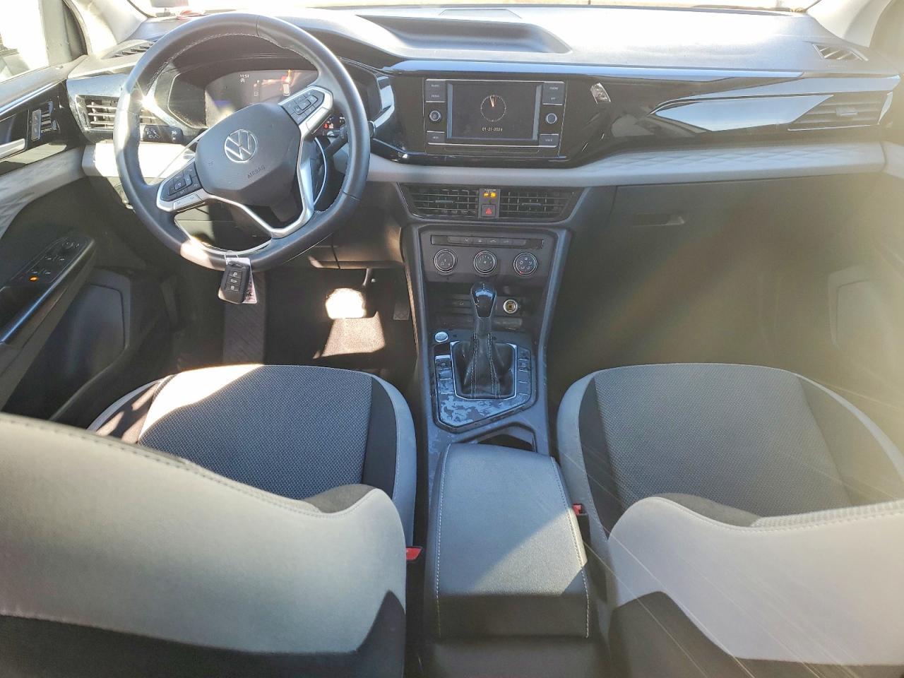 2022 Volkswagen Taos s
