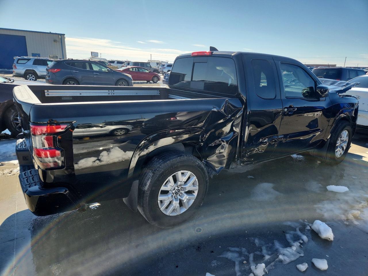 2023 Nissan Frontier s