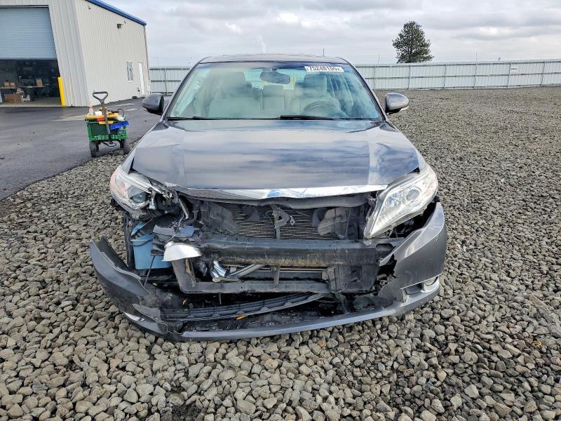 2011 Toyota Avalon Base