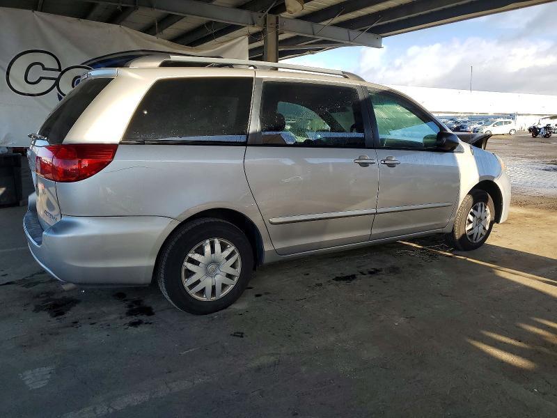 2006 Toyota Sienna l 7-passenger