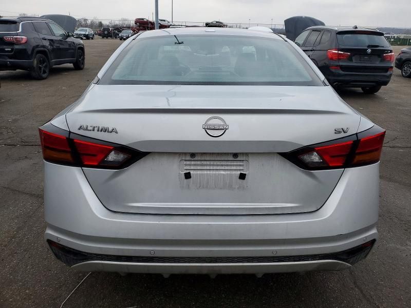 2023 Nissan Altima sv