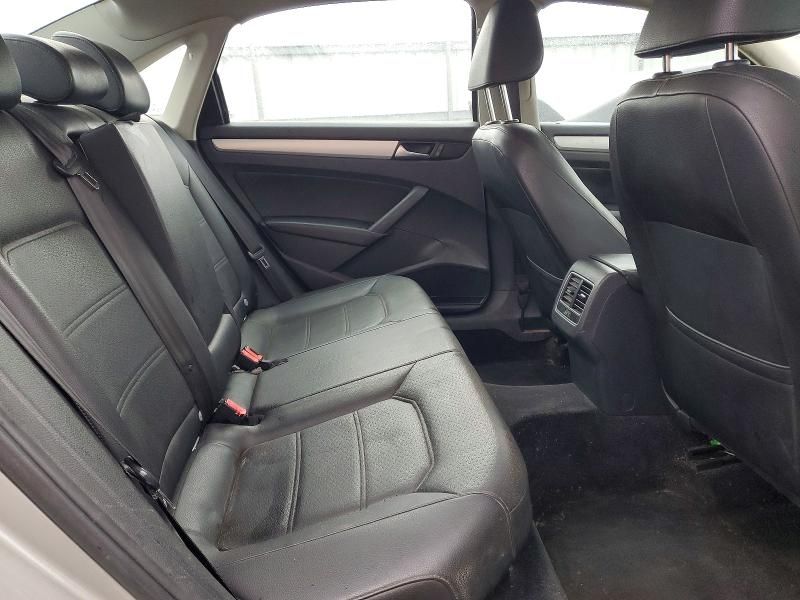 2013 Volkswagen Passat se