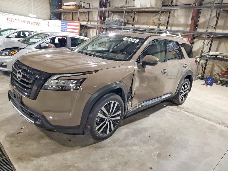 2023 Nissan Pathfinder Platinum