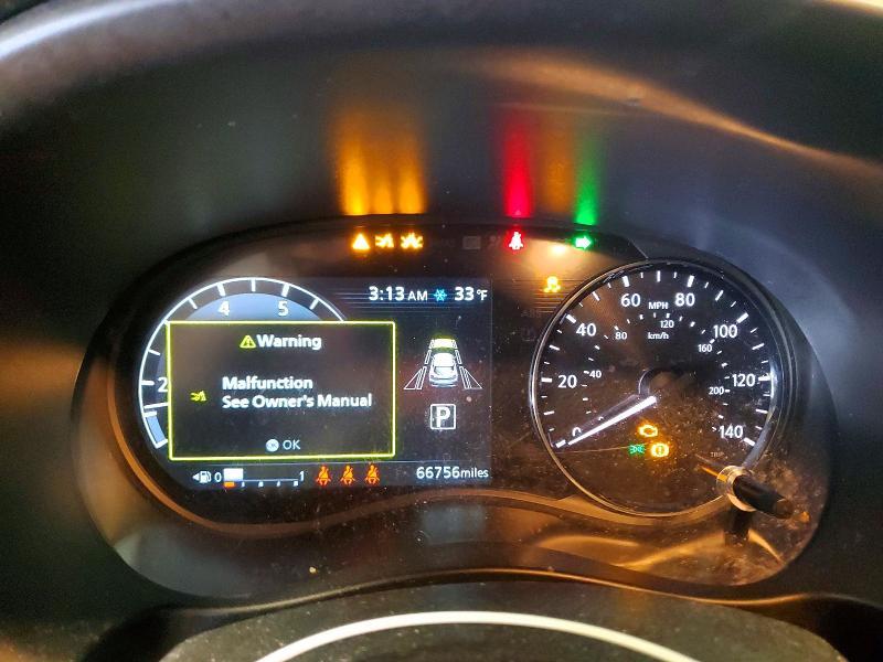 2022 Nissan Kicks sv