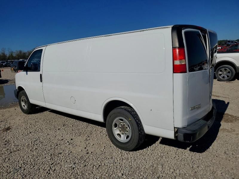 2013 Chevrolet Express G2500