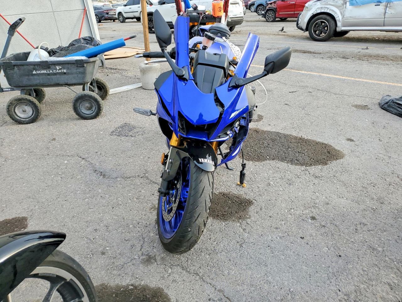 2025 Yamaha YZFR7
